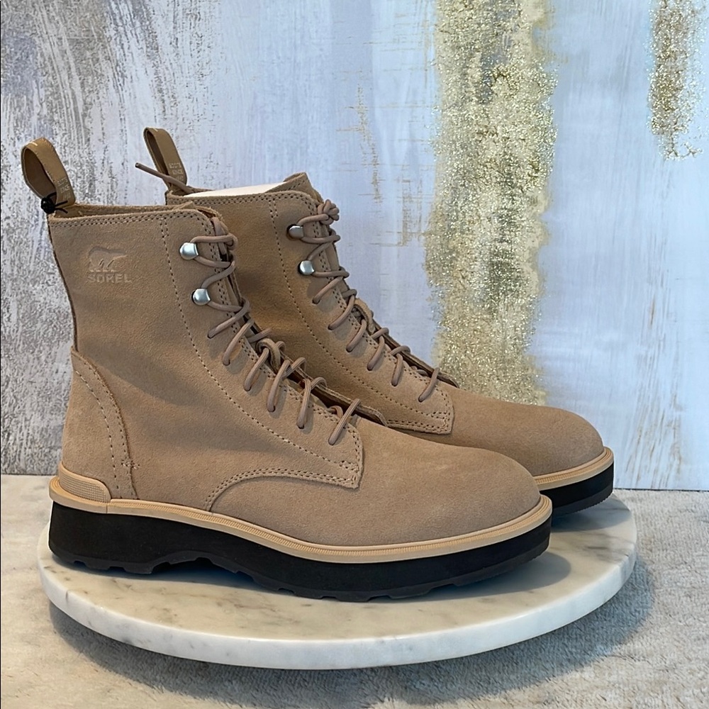 SOREL WOMEN'S HI-LINE™ LACE BOOT 🥾 (9 and 10)